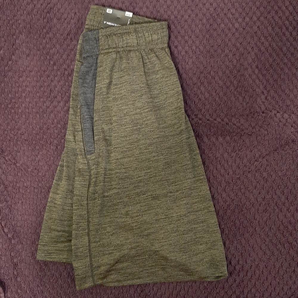 Shorts - Picture 2 of 2